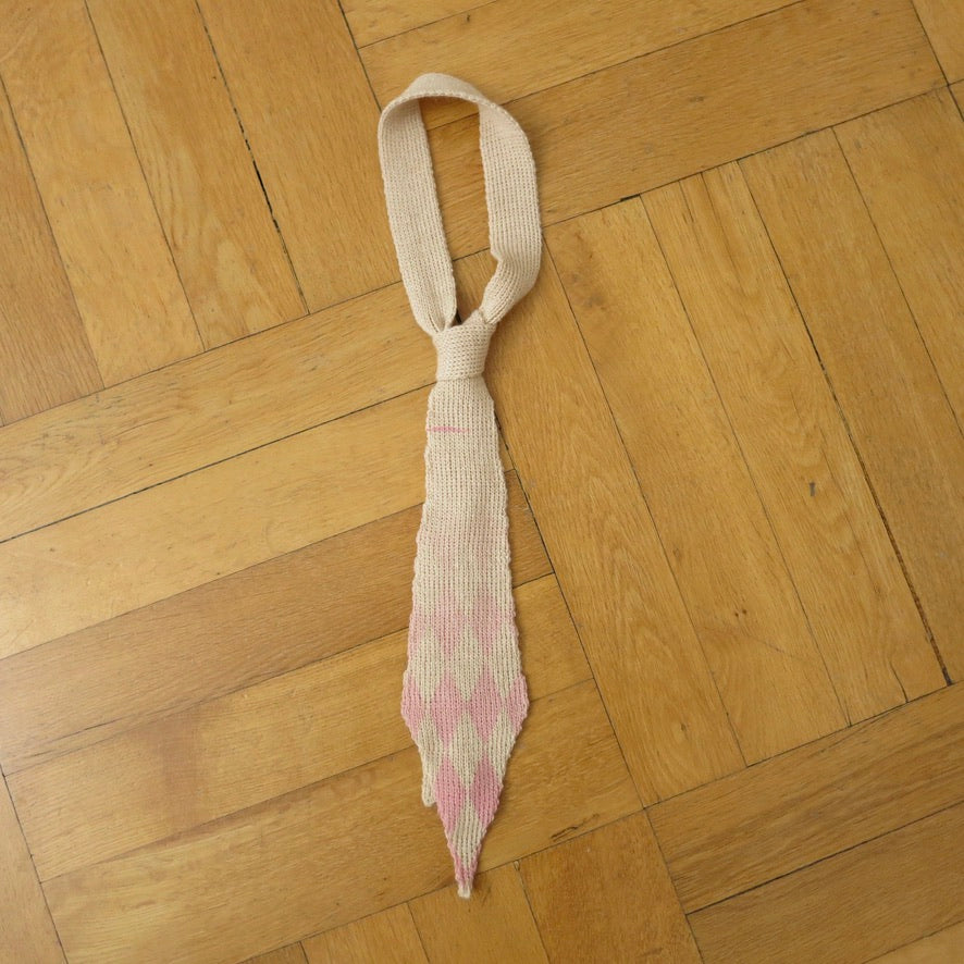 Natascha Domino argyle tie