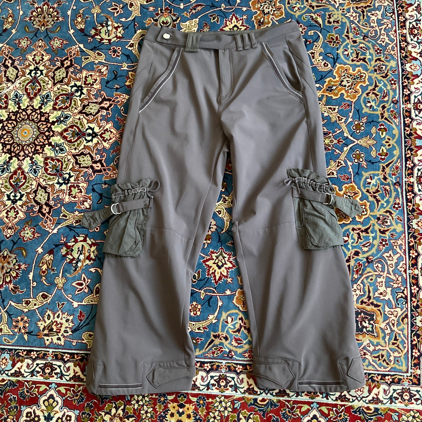 Capri pants