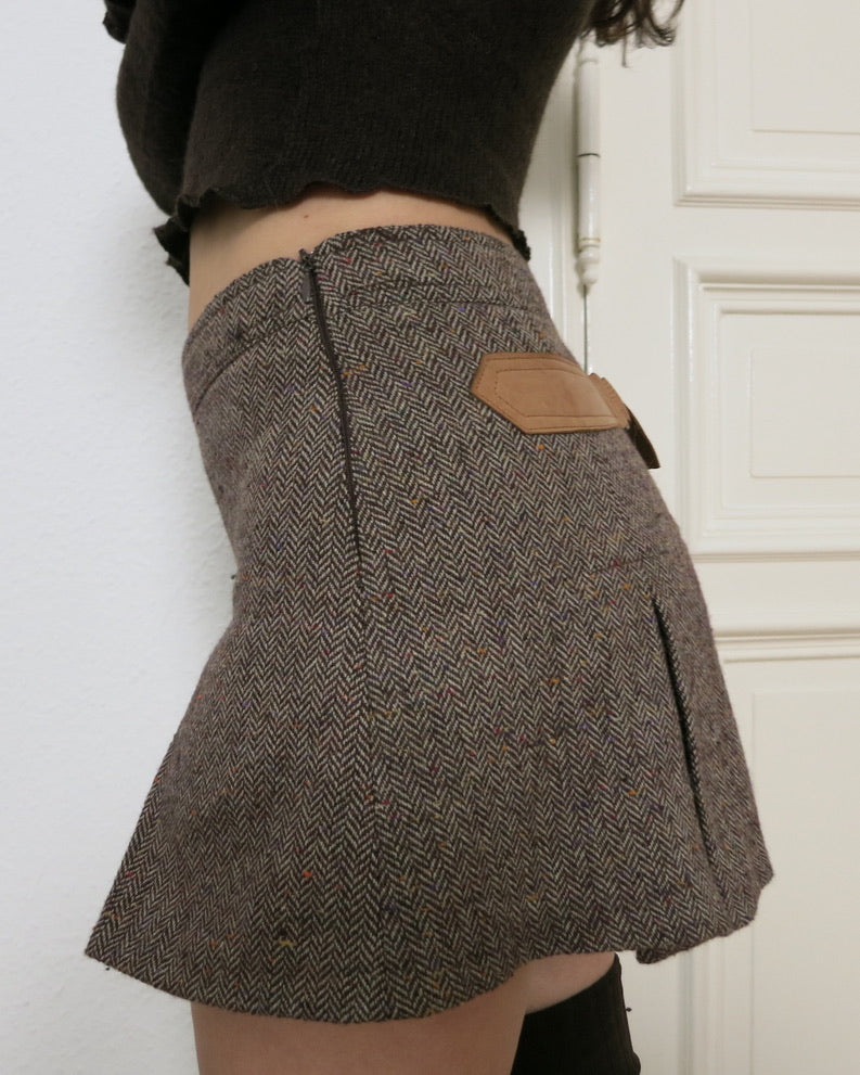 Tweed miniskirt