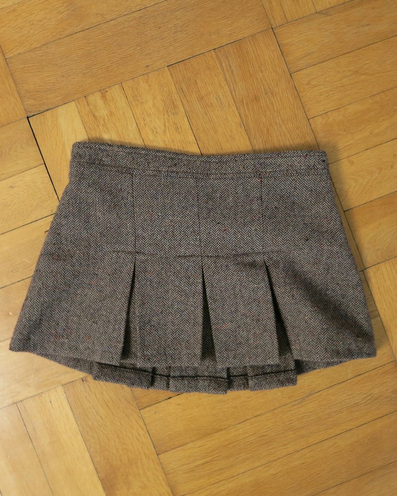 Tweed miniskirt