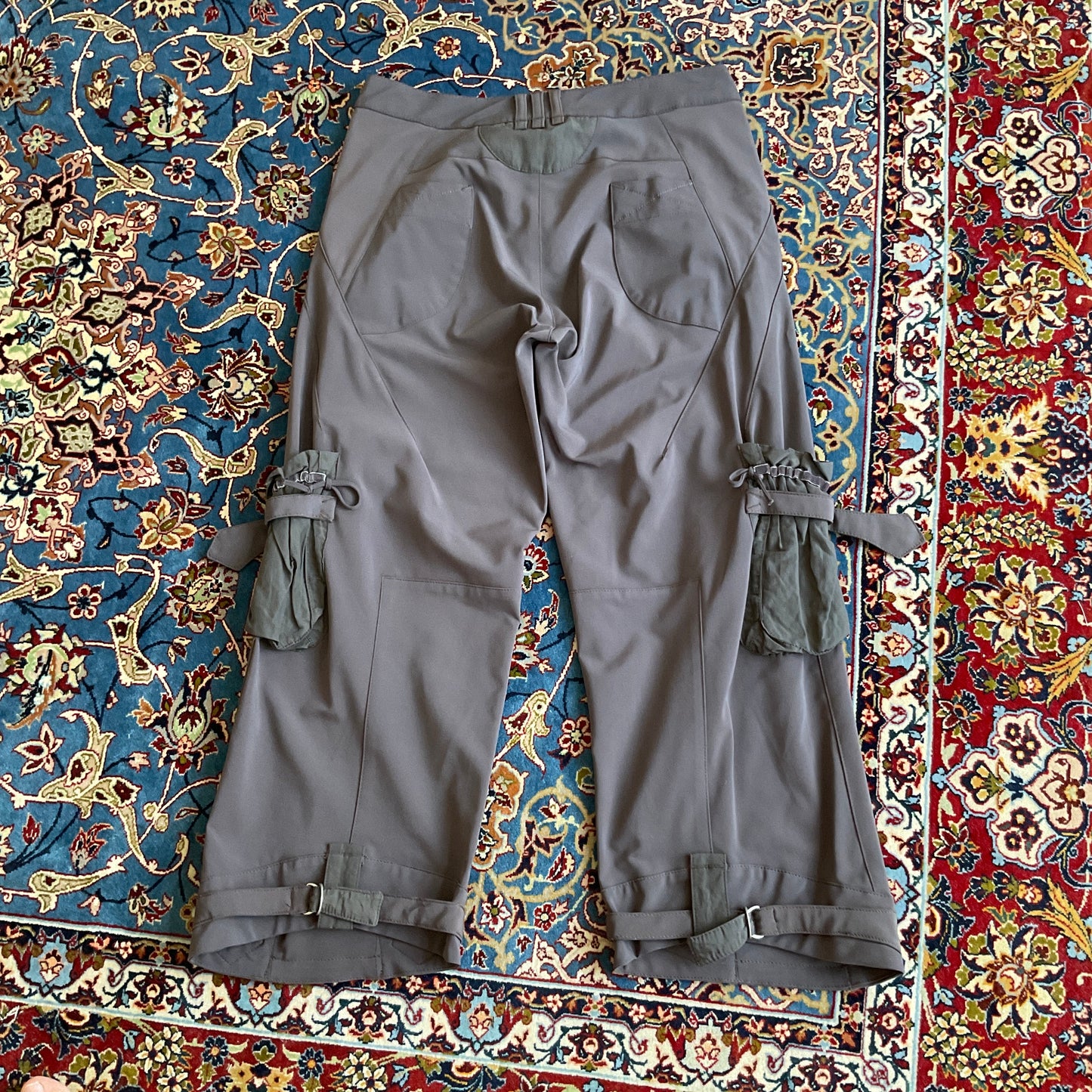 Capri pants