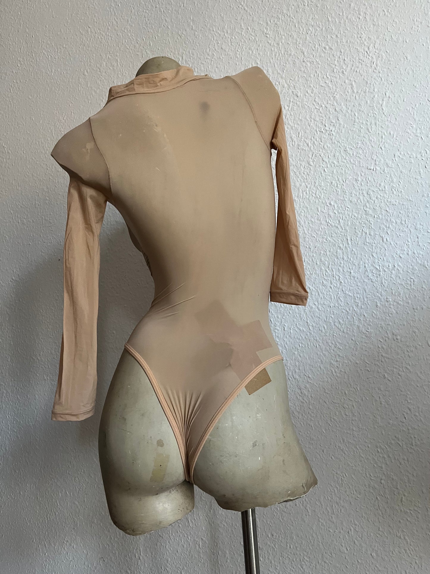 ex-myszka blurred bodysuit