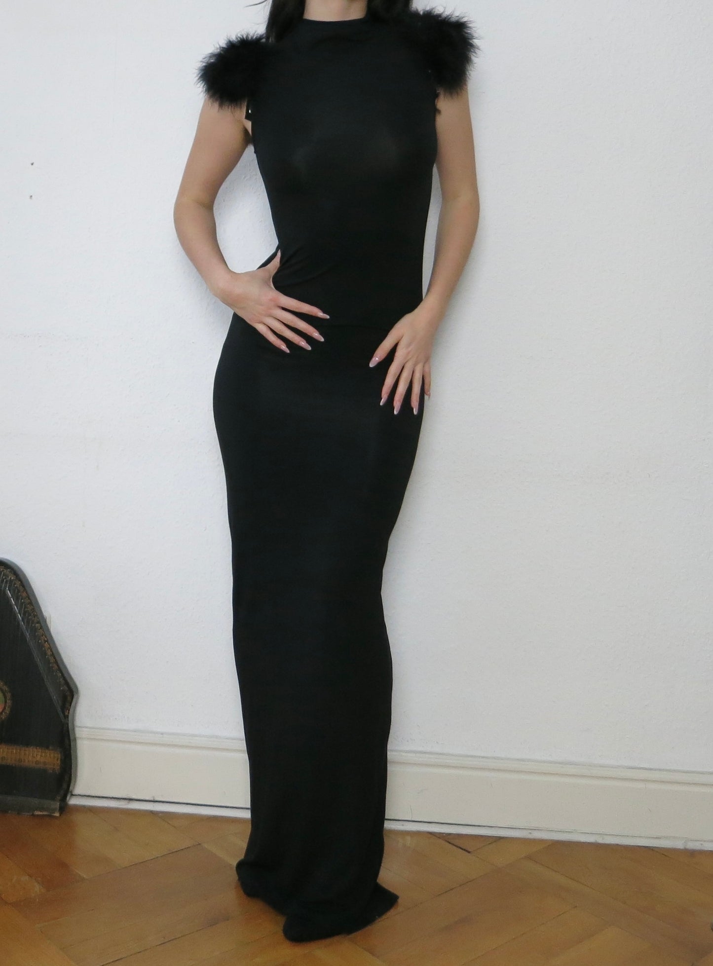 Bodycon jersey long dress with feathers