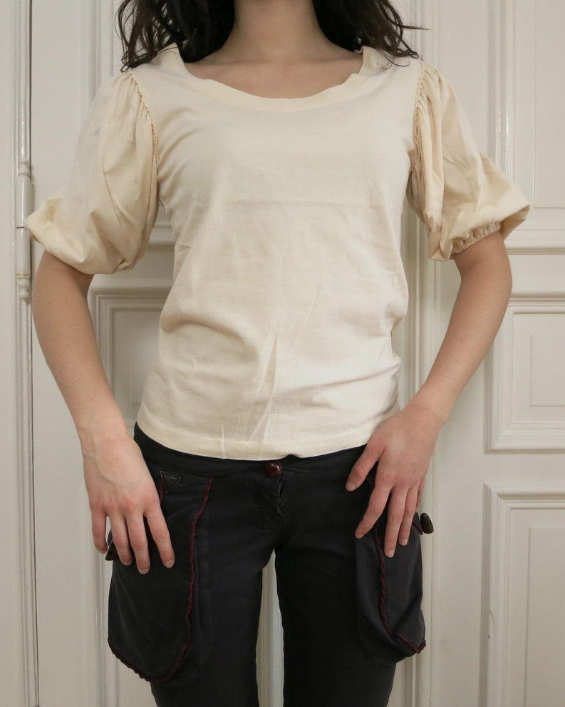 Puffy sleeve t-shirt