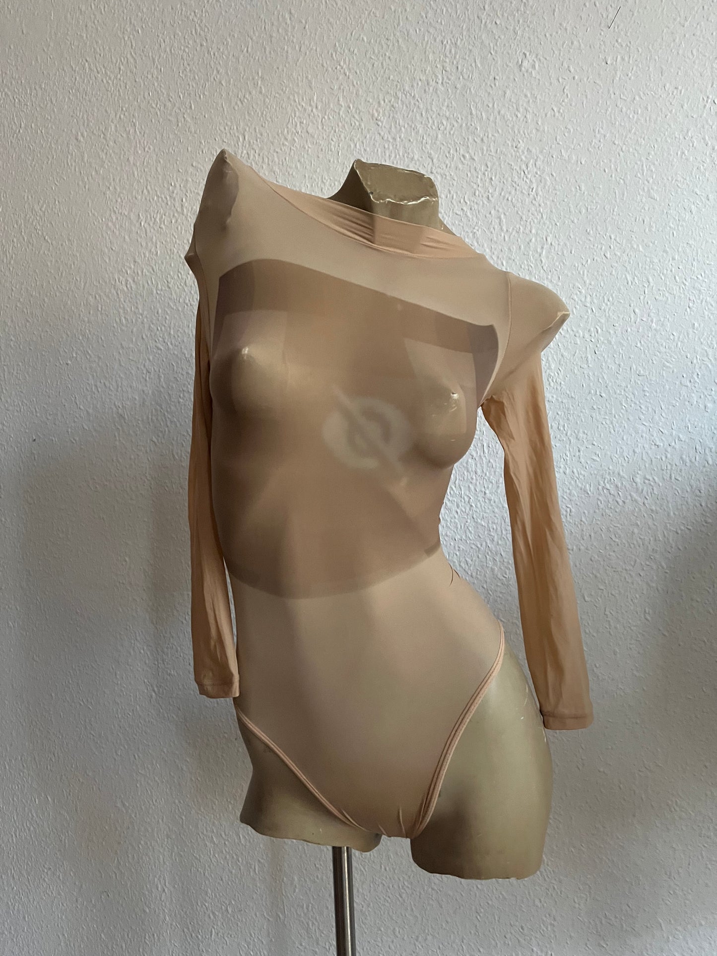ex-myszka blurred bodysuit