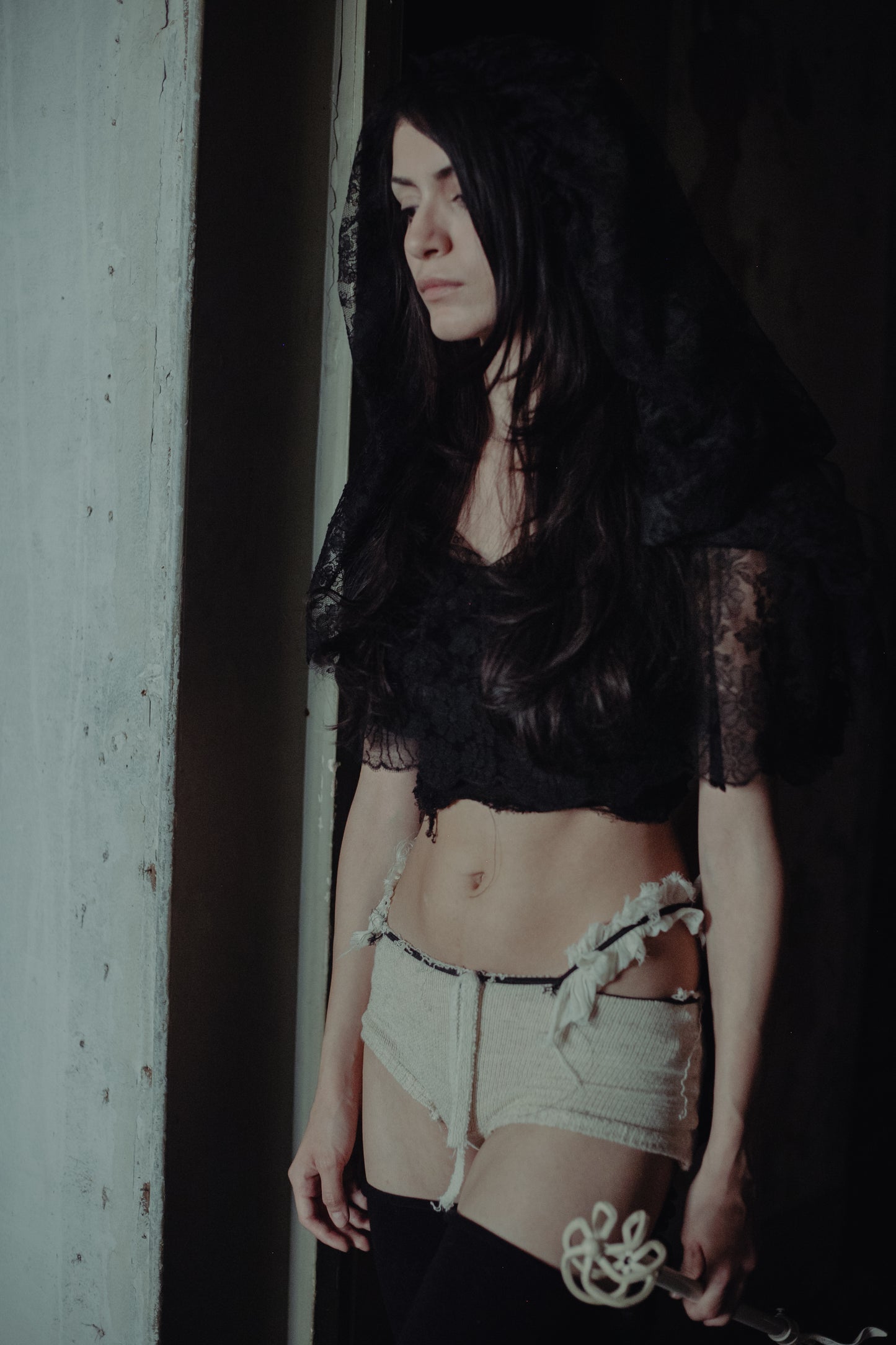 Annina lace and distressed top