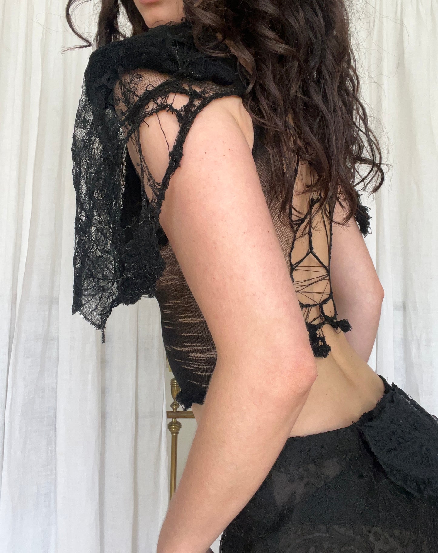 Annina lace and distressed top