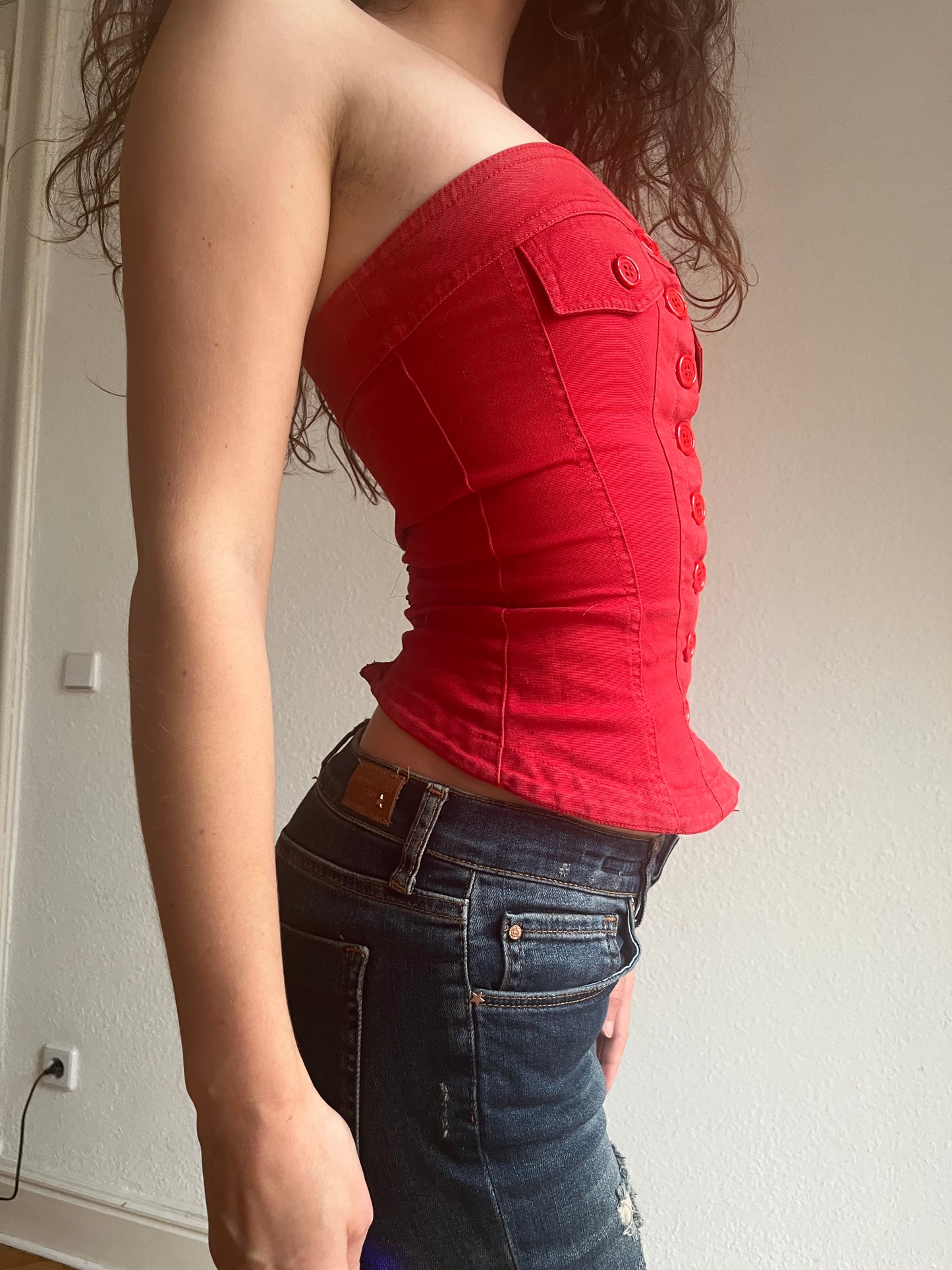 Snatched red top