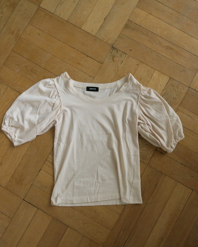 Puffy sleeve t-shirt