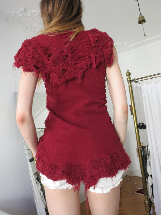 annina red cloth