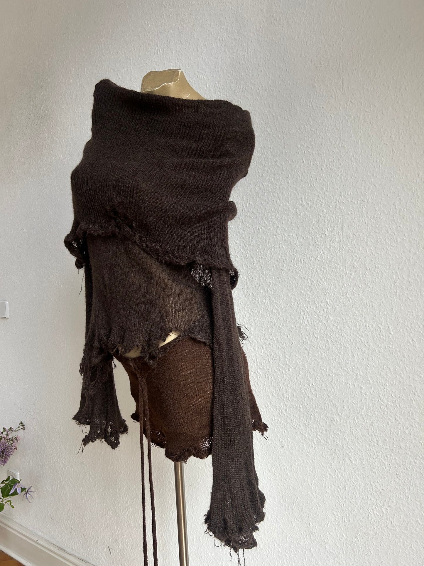 annina “les sœurs” brown mohair monkcore top