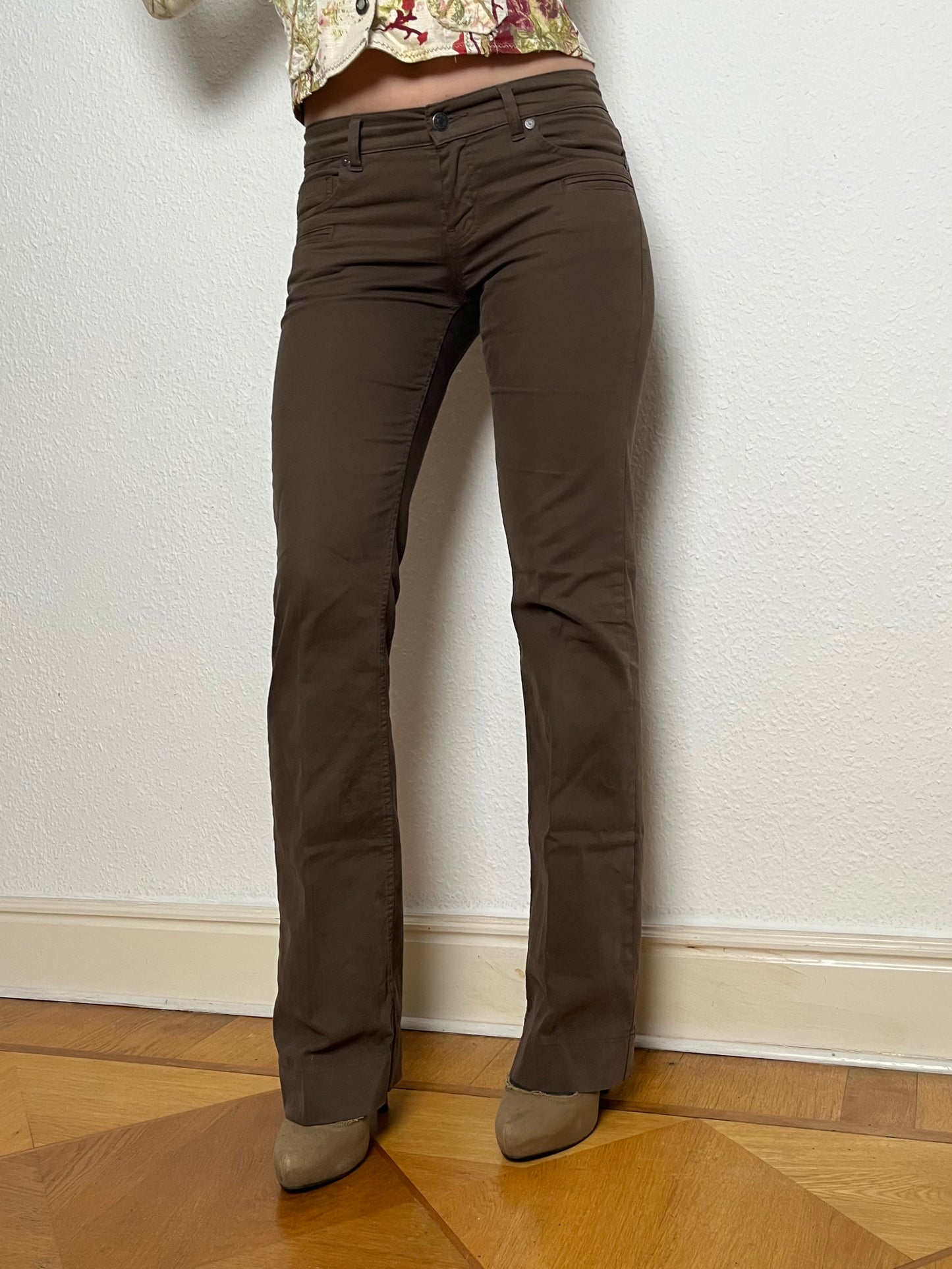 Chic flared office pants