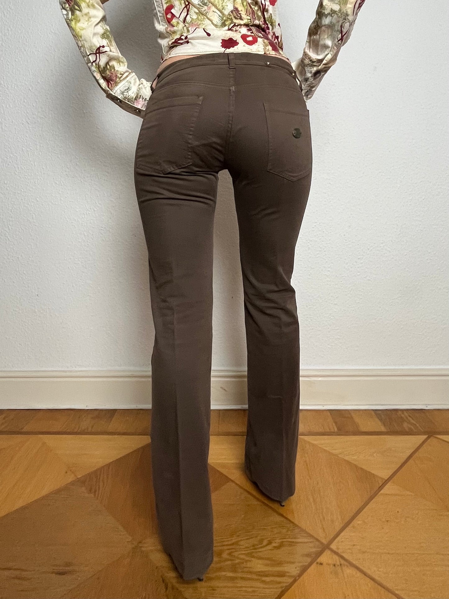 Chic flared office pants