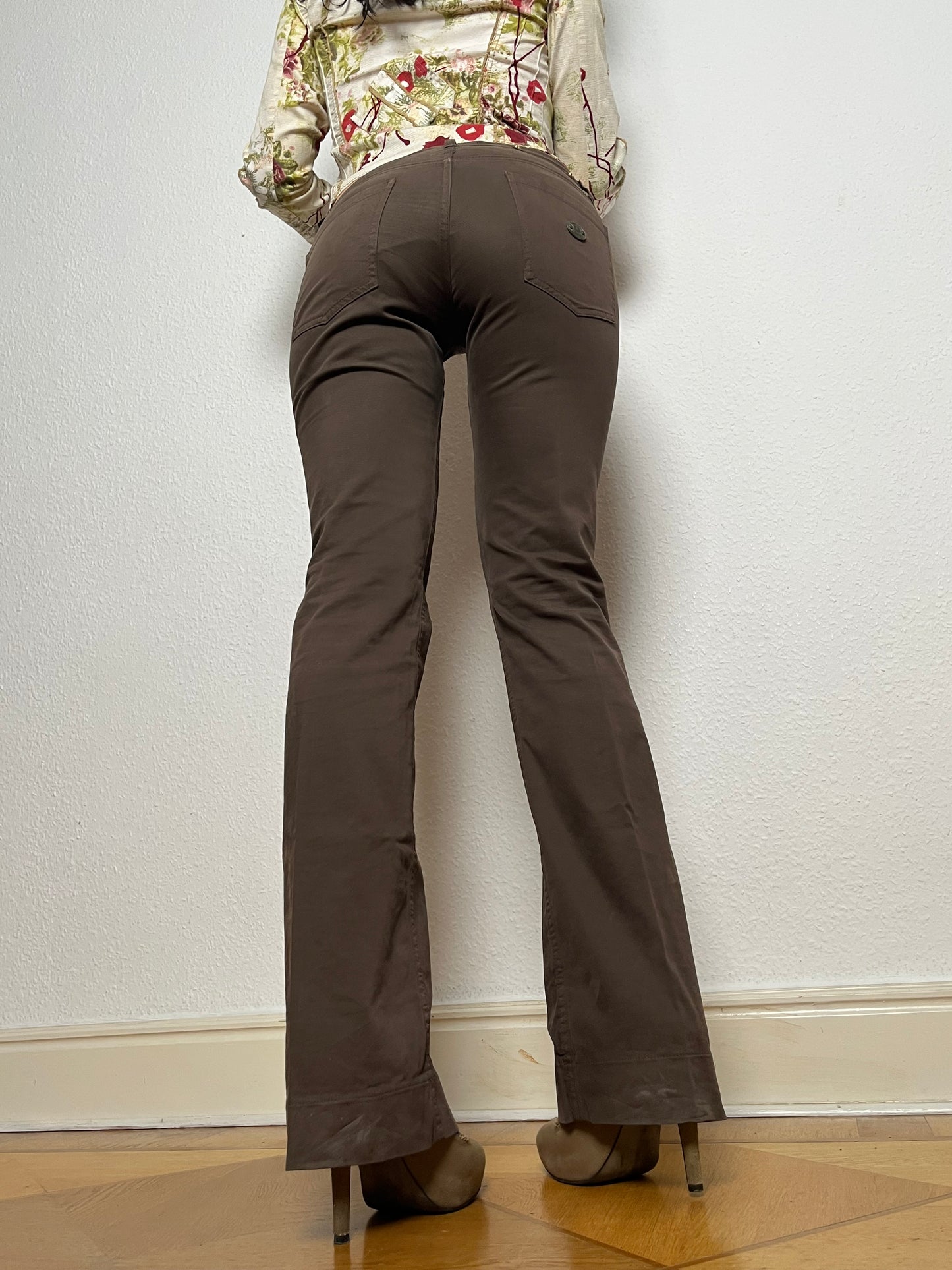 Chic flared office pants