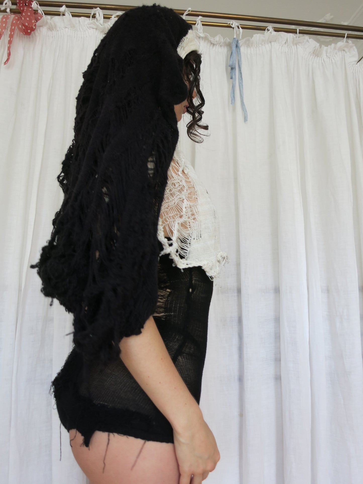 annina nun headpiece
