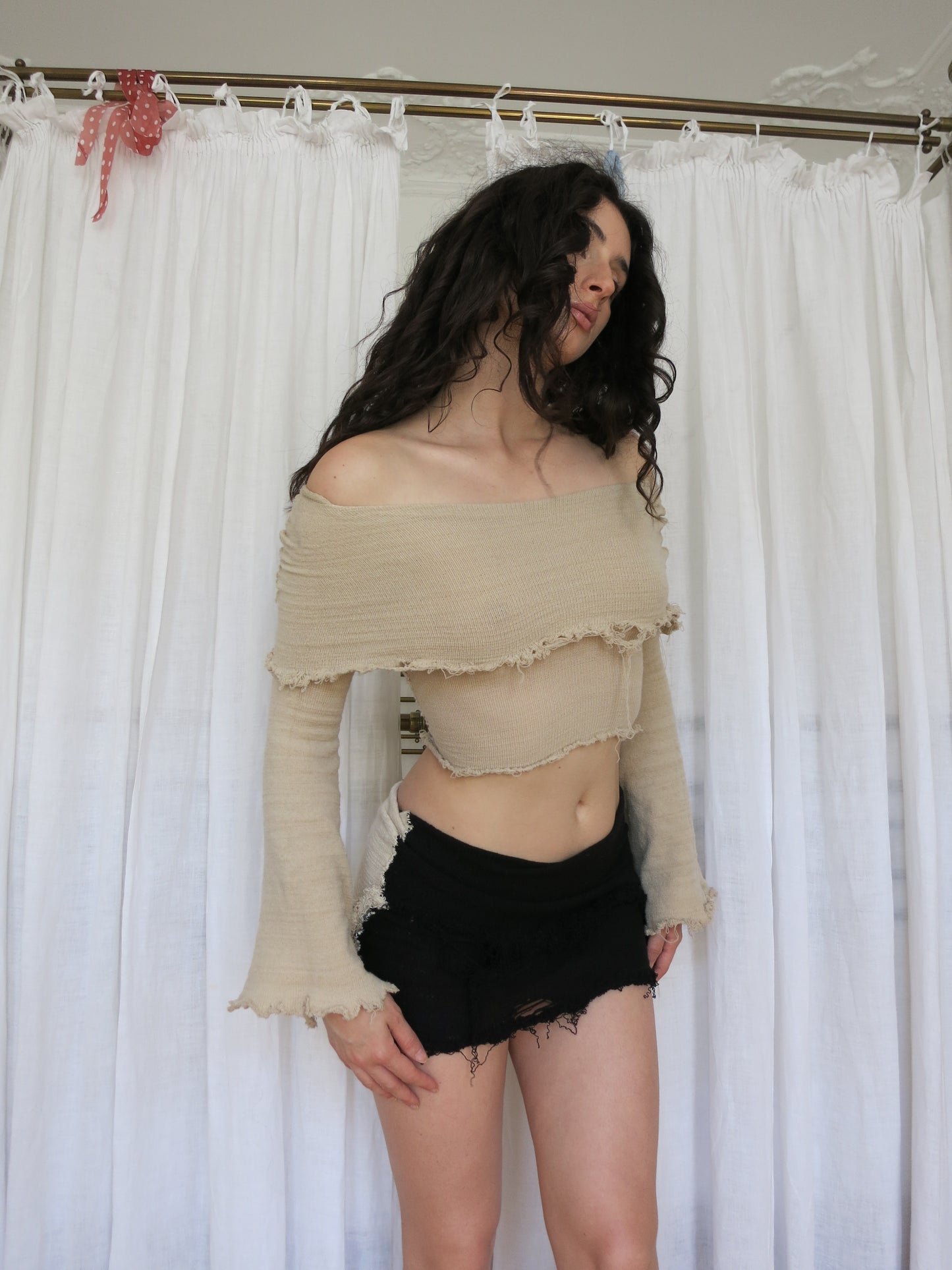 annina monkcore hay top