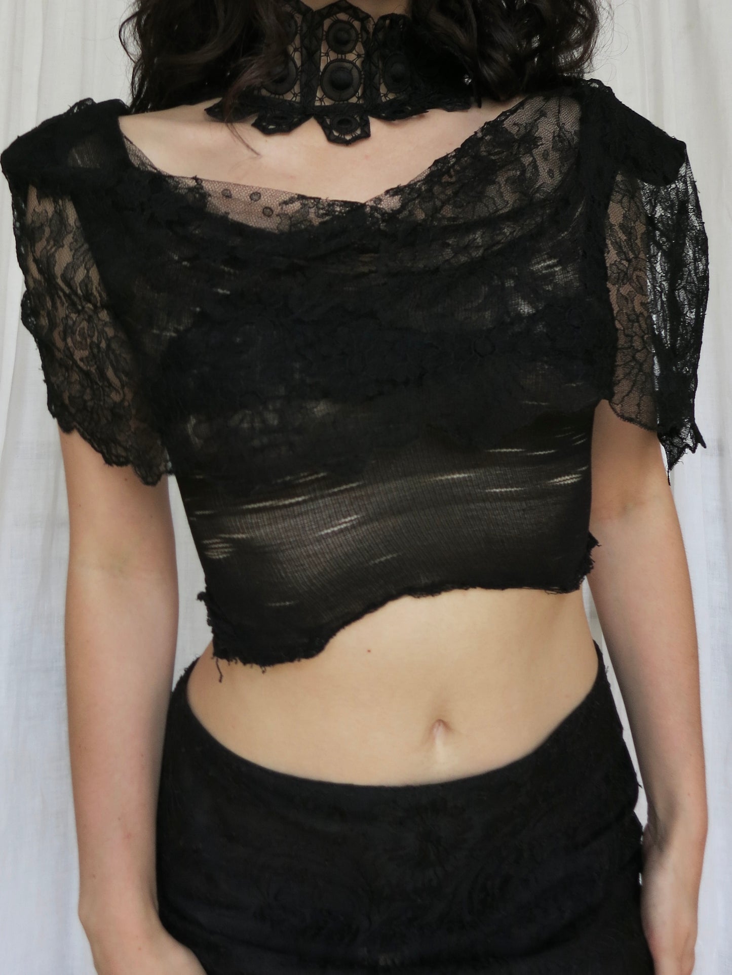 Annina lace and distressed top