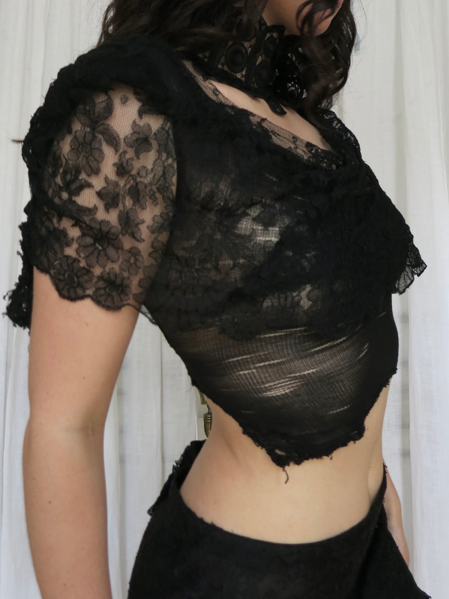 Annina lace and distressed top