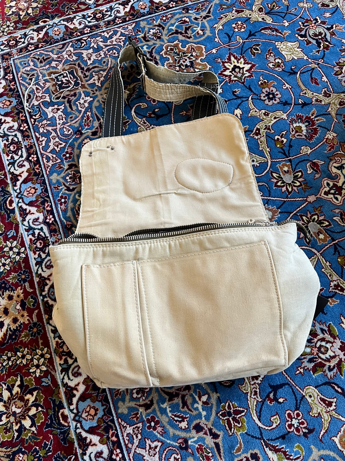 Rubber passenger bag