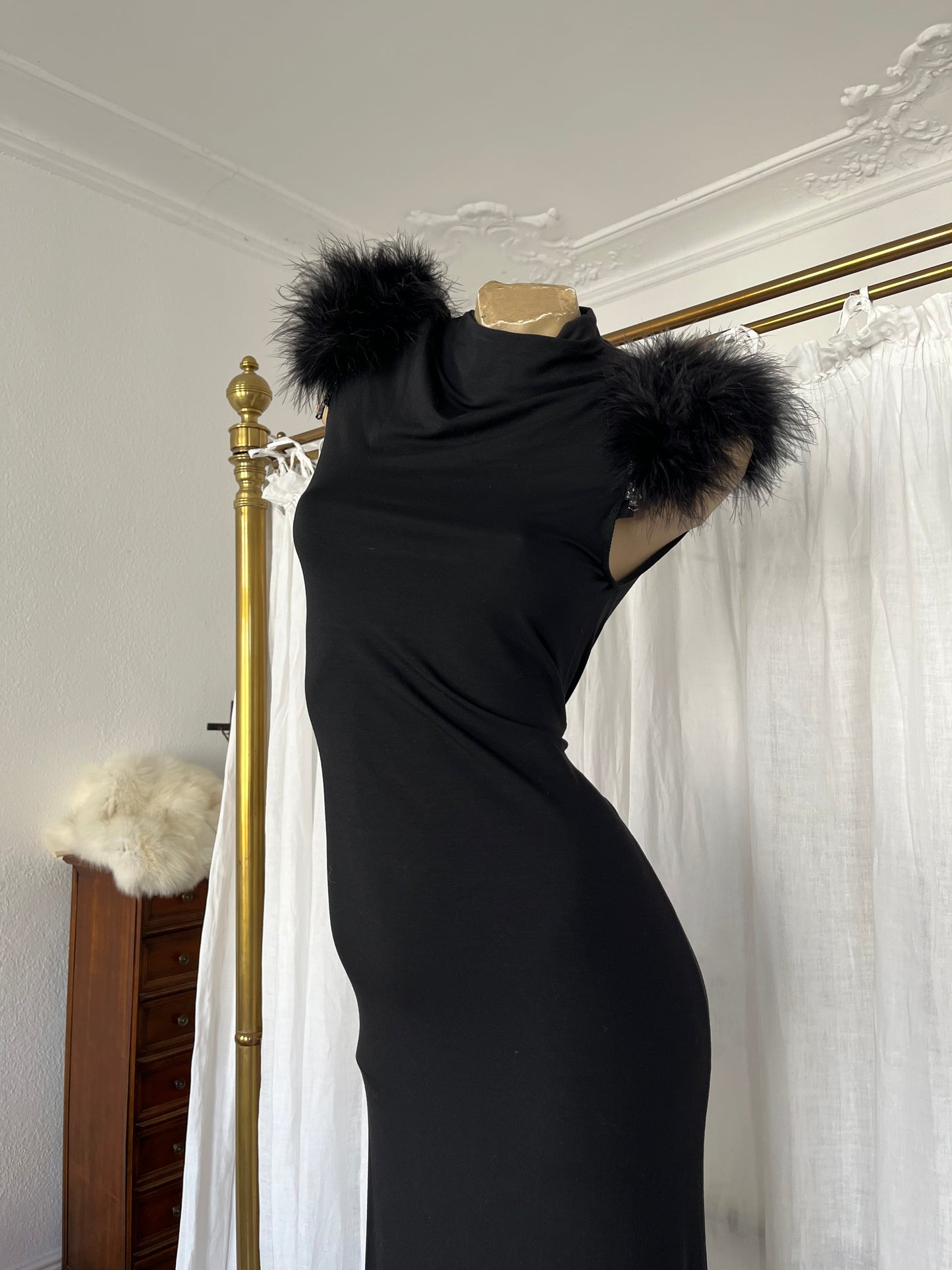 Bodycon jersey long dress with feathers