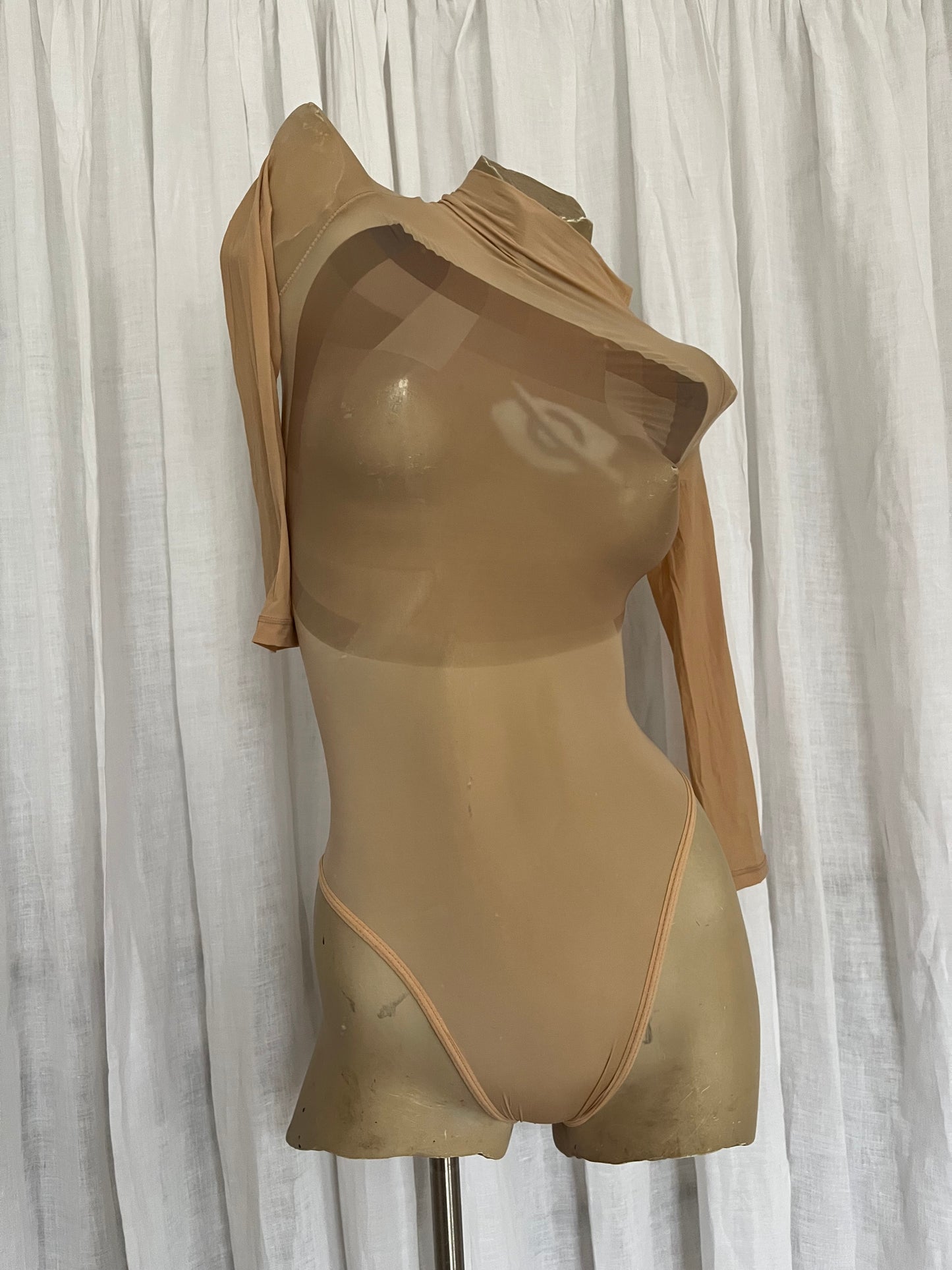 ex-myszka blurred bodysuit