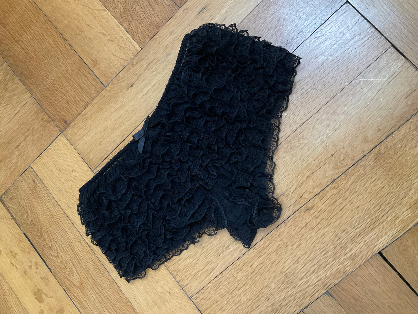 Ruffled micro shorts