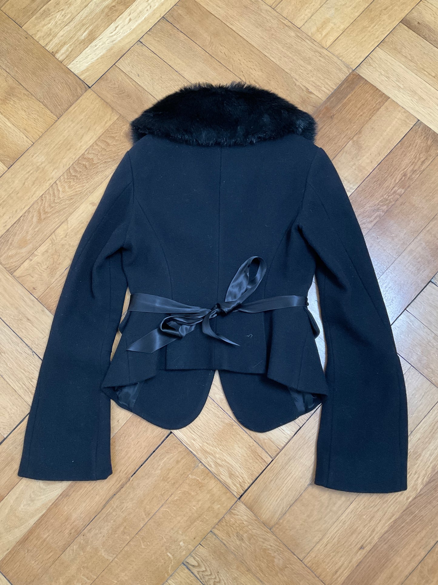 Snatched wool jacket