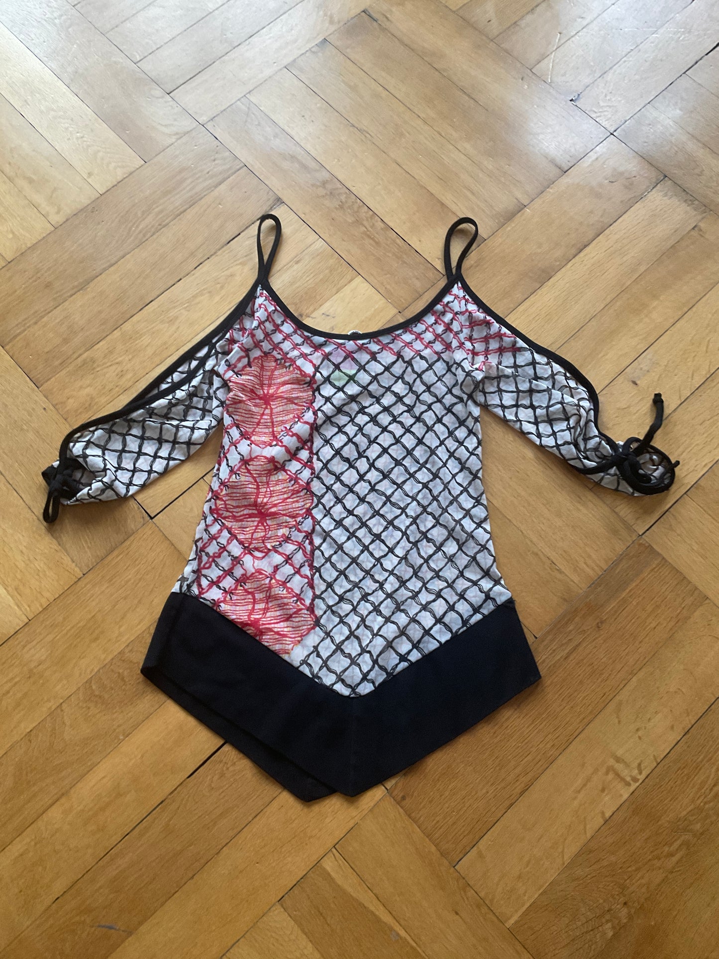 Save the queen mesh top