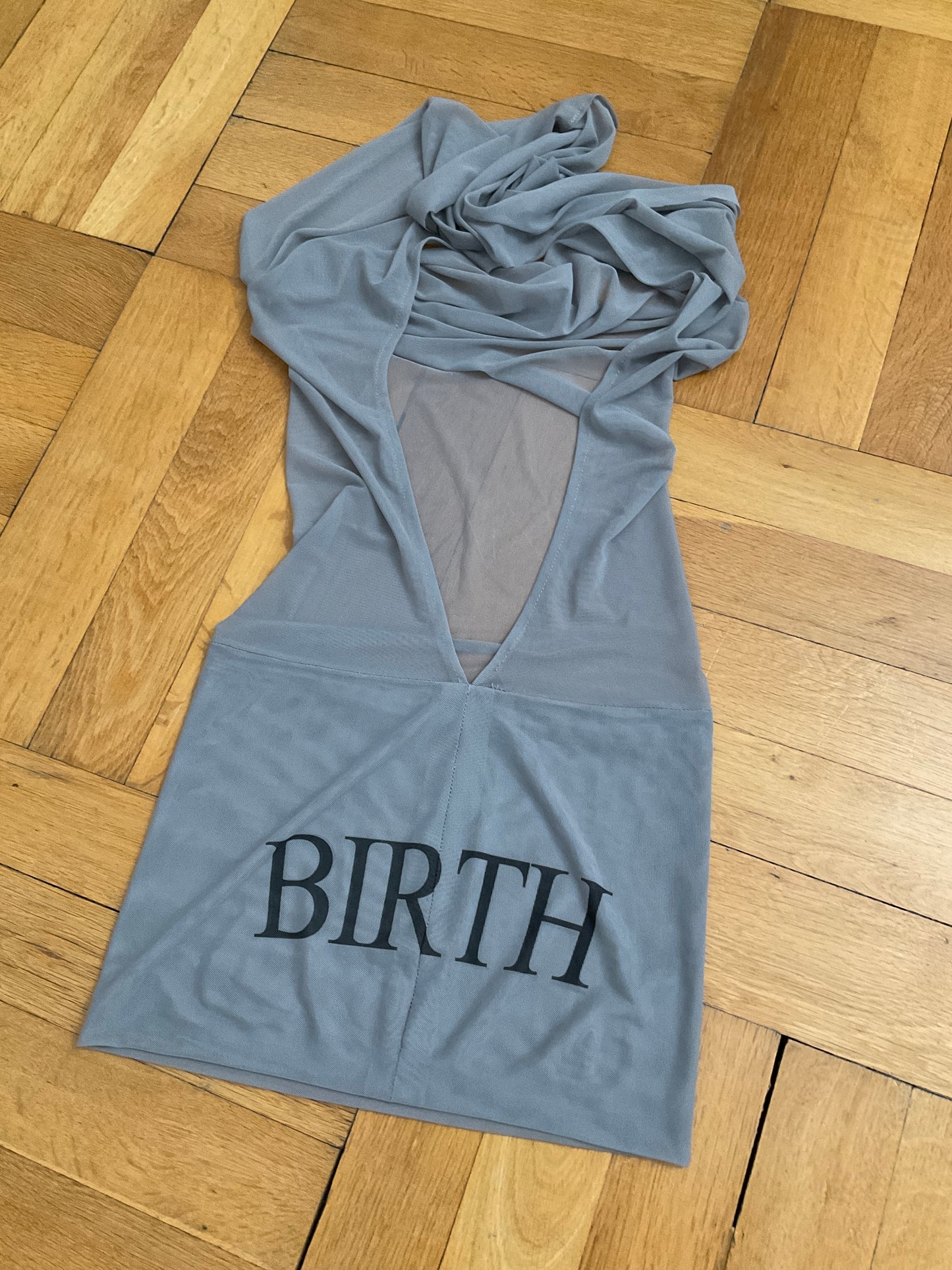 ex-myszka "birth" embryo dress