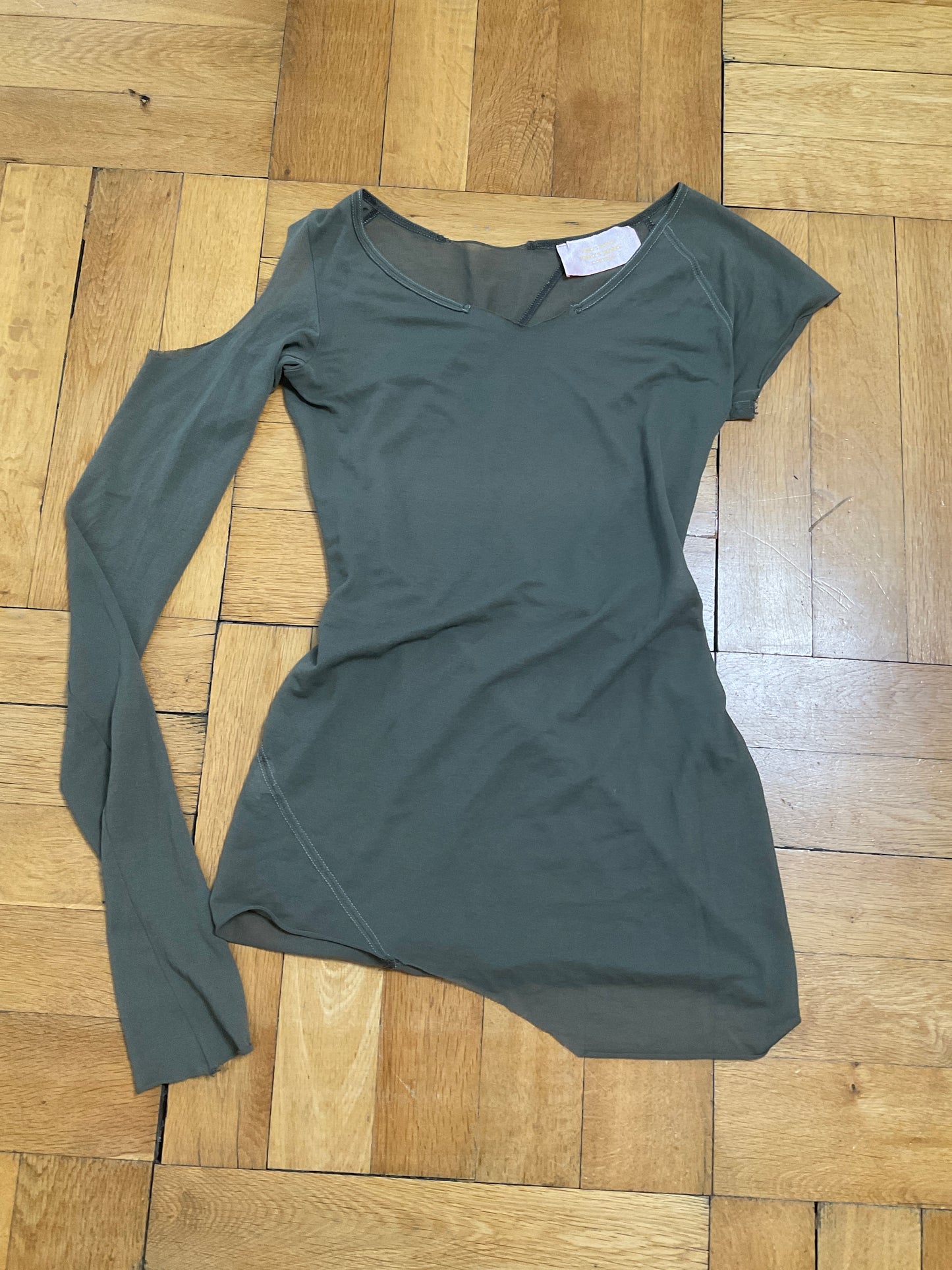 Meshy asymmetrical top