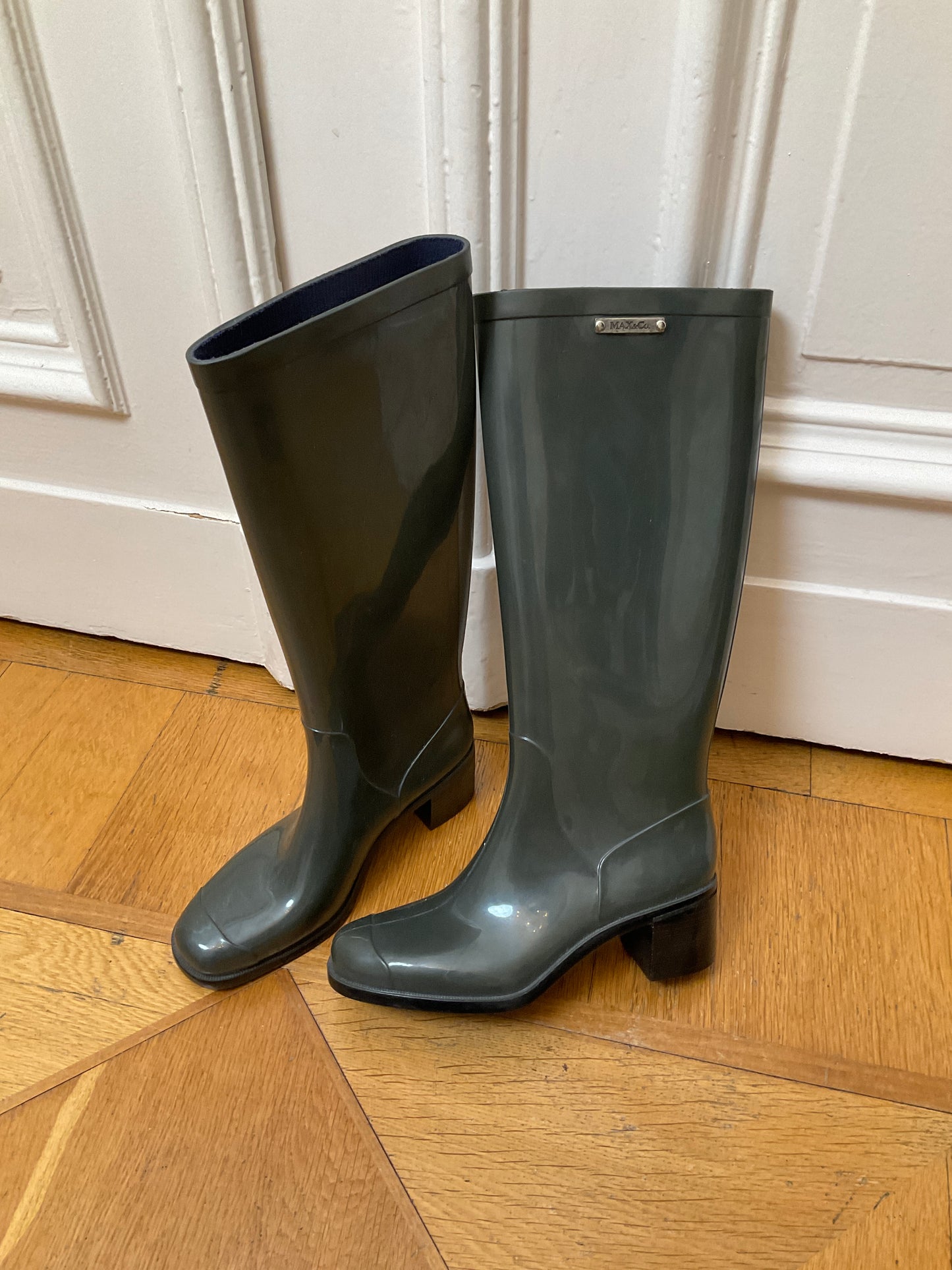 Rubber boots
