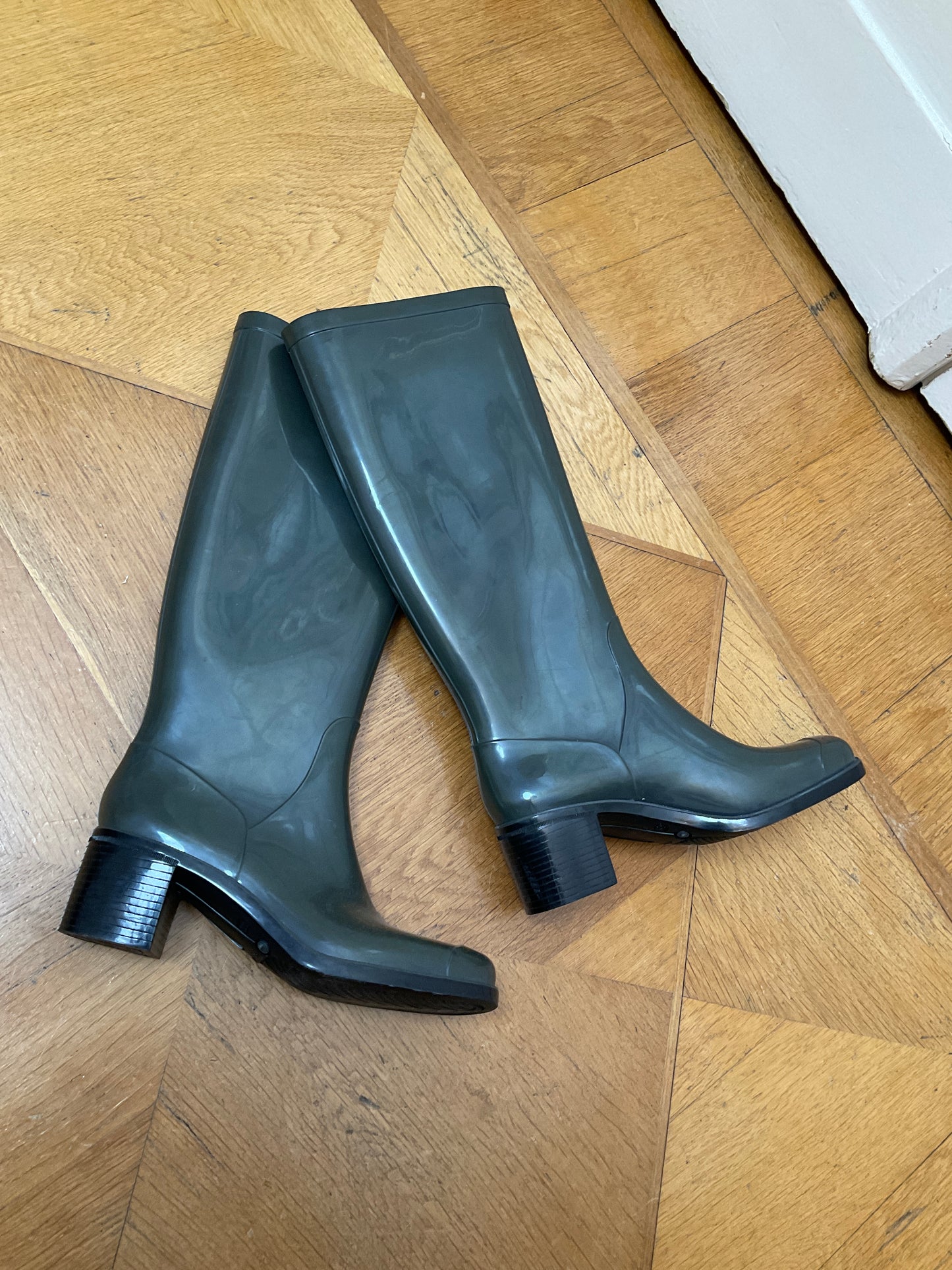 Rubber boots