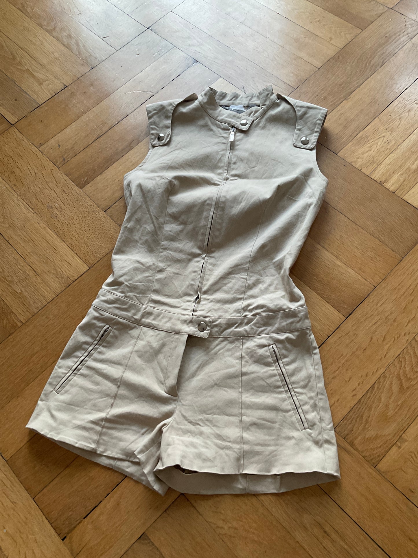Chic romper