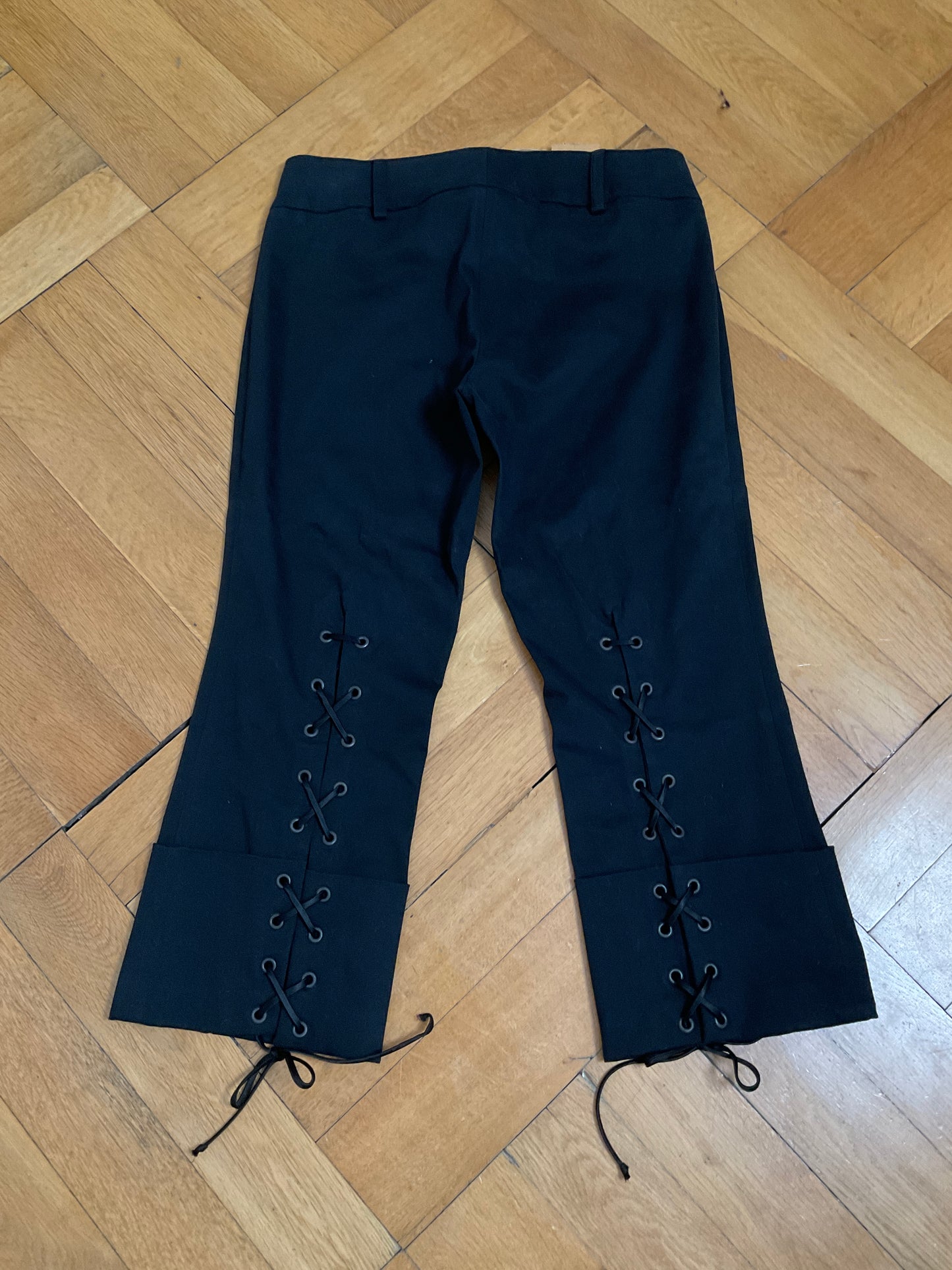 Capris with lacing