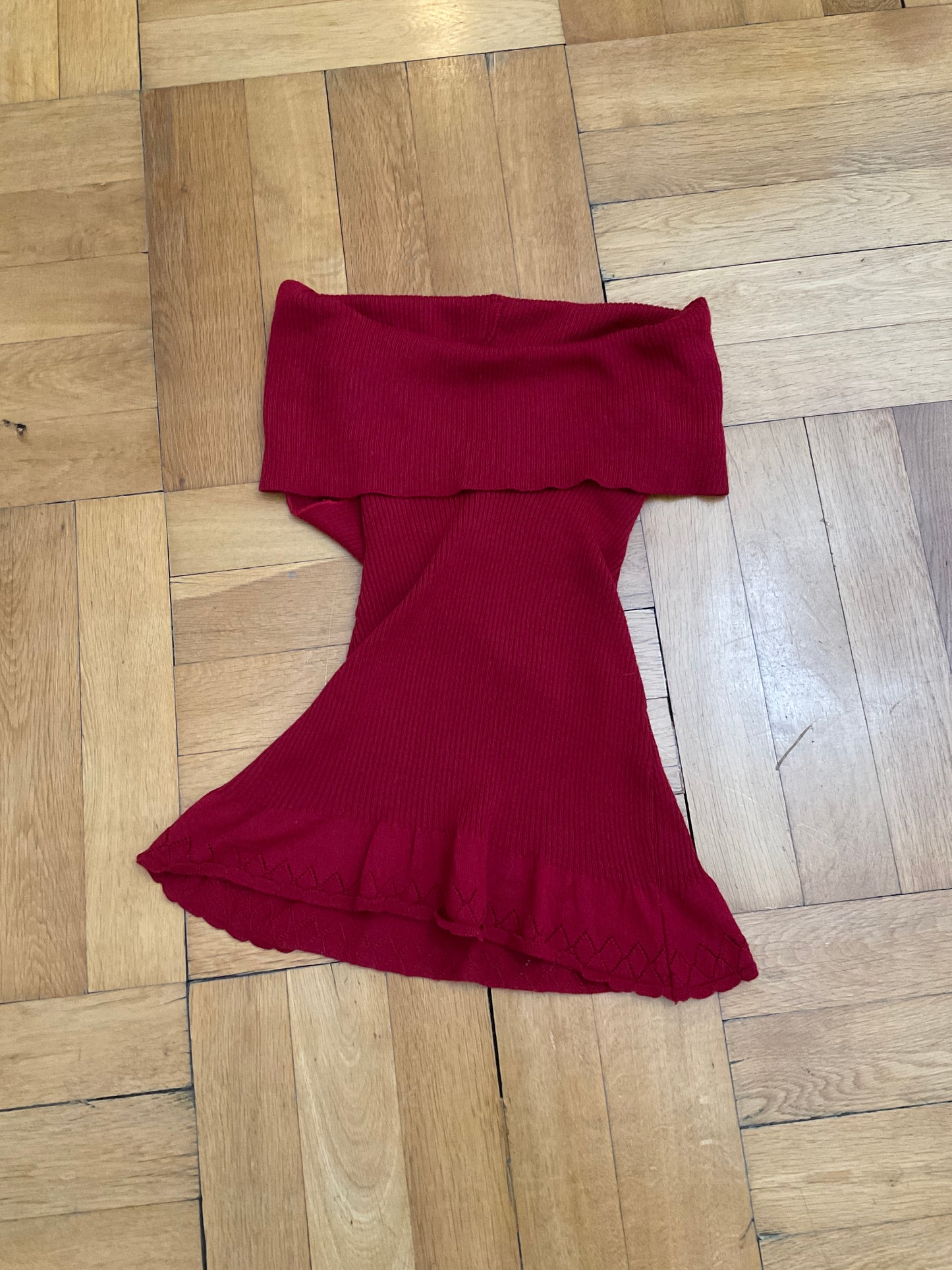 Festive knit red top