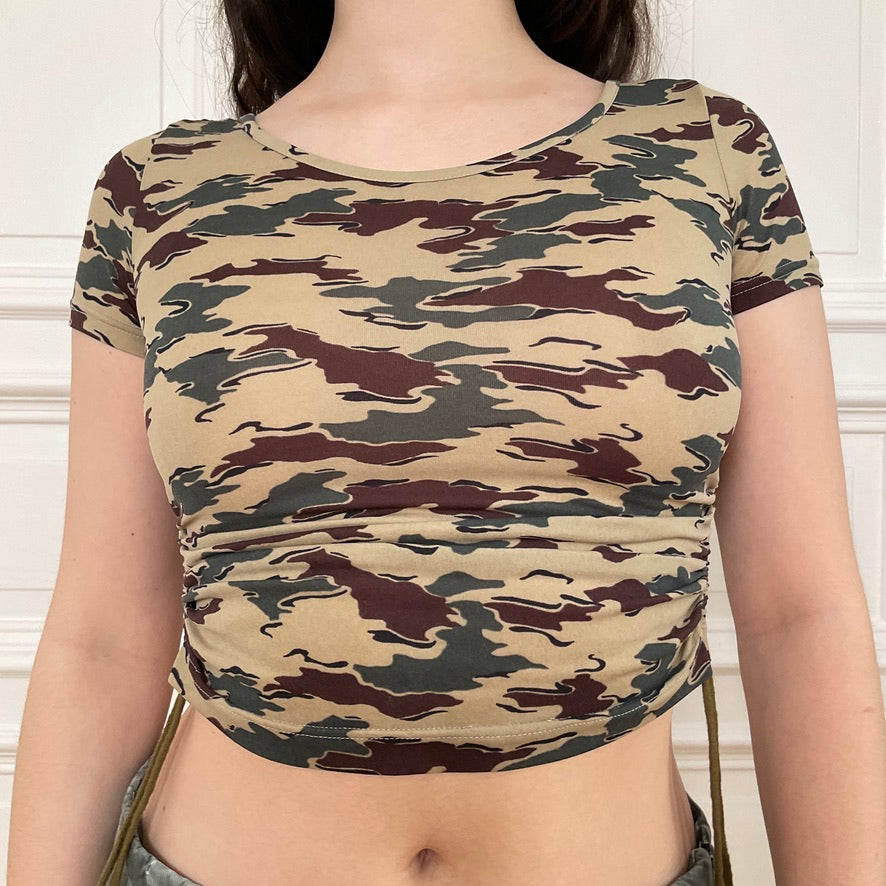 Clédevers gathered t-shirt