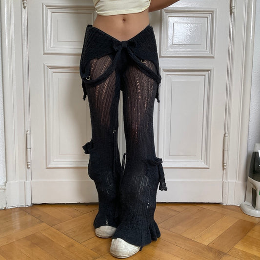 eithne padraigin ni bhraonain ~ giftwrap cargo pants