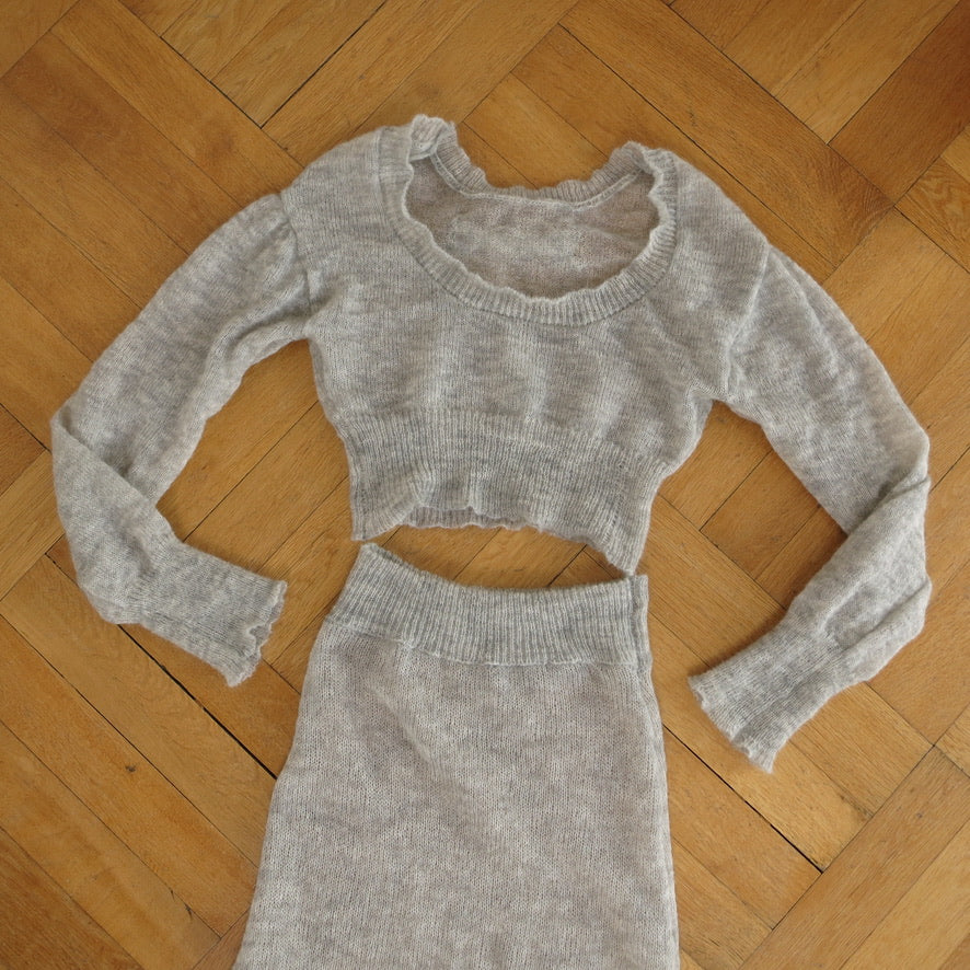 eithne padraigin ni bhraonain ~ cozy mohair set