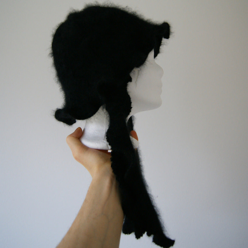 Angora orchid bonnet black