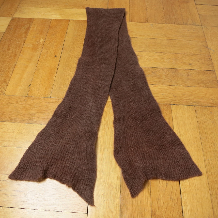 eithne padraigin ni bhraonain ~ brown mohair scarf