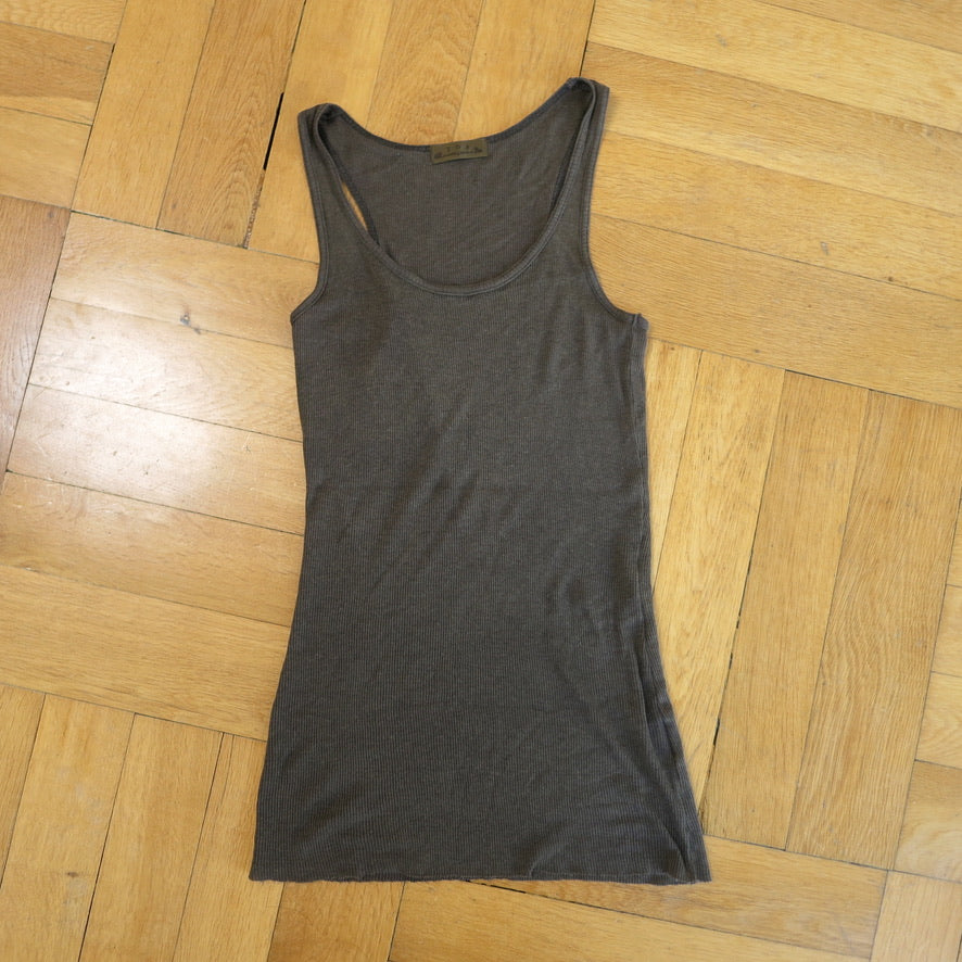 Long ribbed tank top