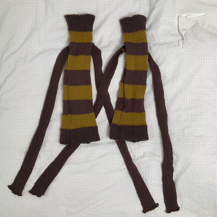 Natascha Domino ~ mohair sleeves with ribbons