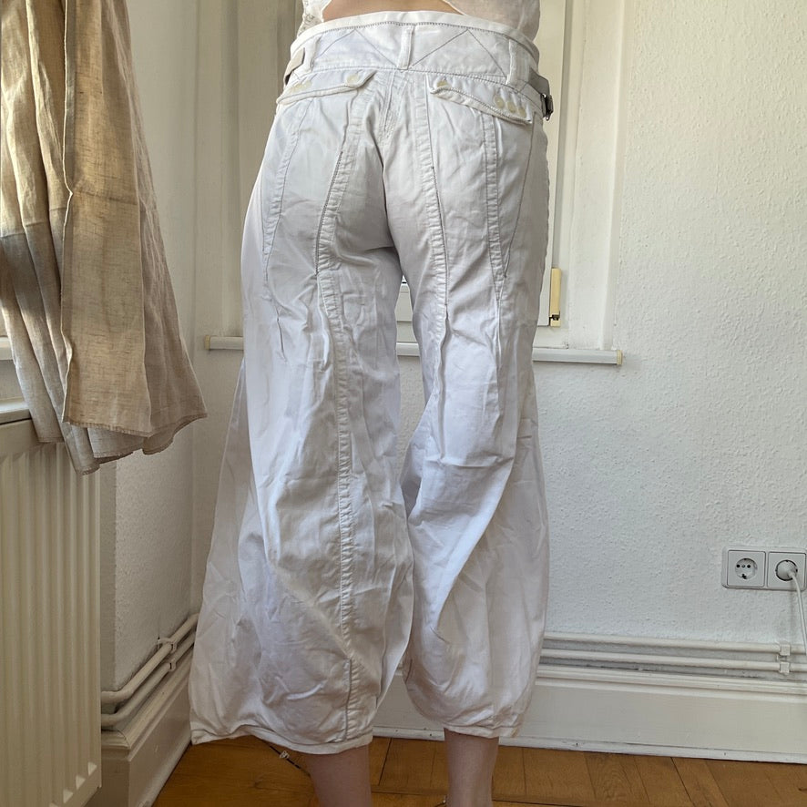 Girbaud white capris