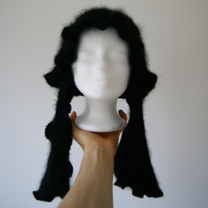 Angora orchid bonnet black
