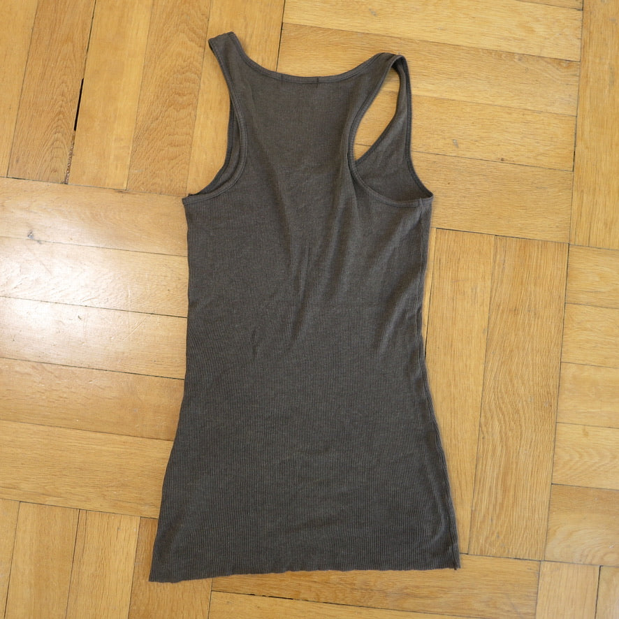 Long ribbed tank top