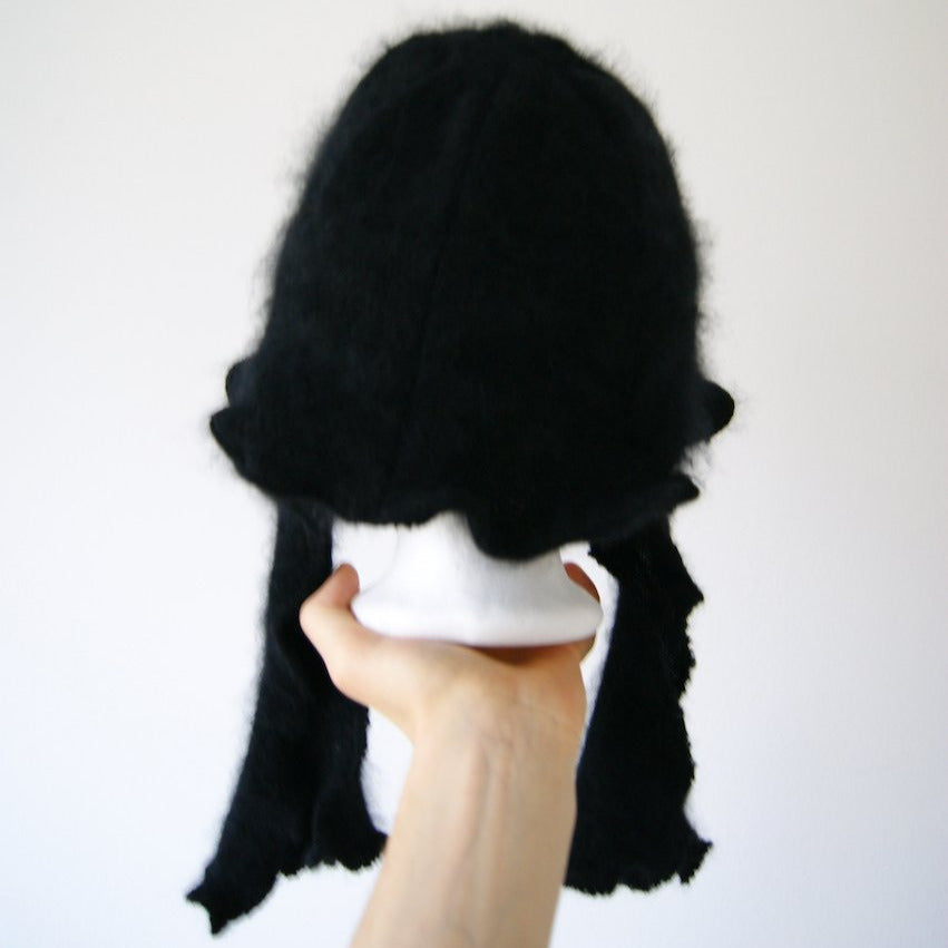 Black orchid bonnet ii