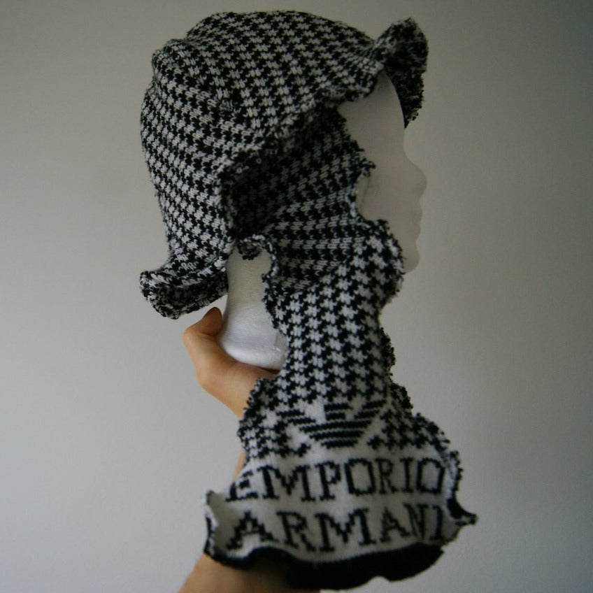 Armani orchid bonnet