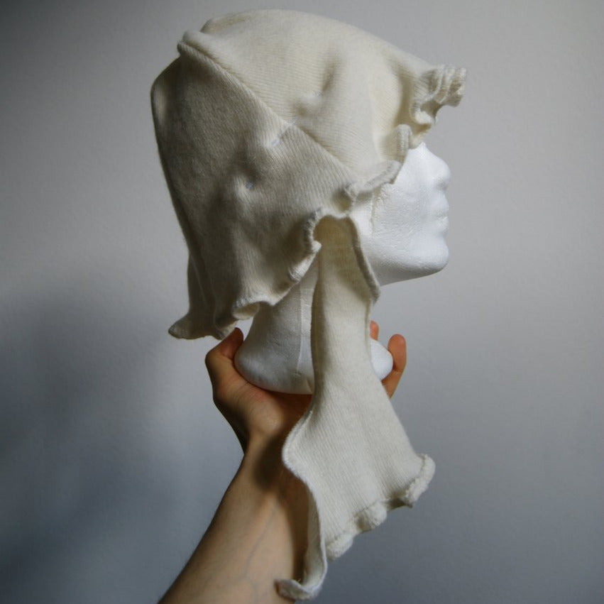 Angora orchid bonnet white