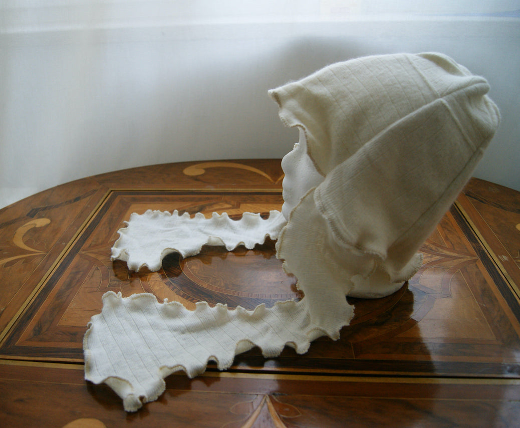 Ribbed orchid bonnet no. xvi