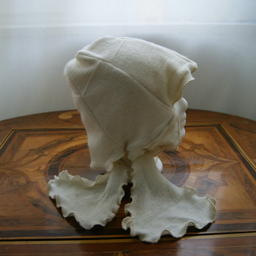 Ribbed orchid bonnet no. xvi